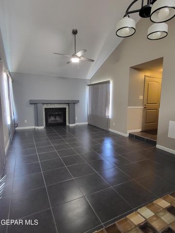 1802 FRANK SINATRA Place, El Paso, TX 79936