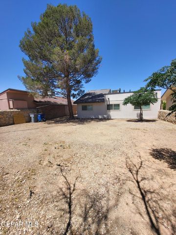 1802 FRANK SINATRA Place, El Paso, TX 79936