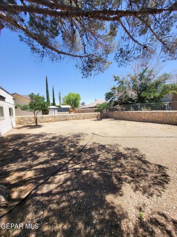 1802 FRANK SINATRA Place, El Paso, TX 79936