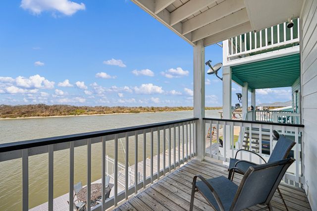 52 Fm-2031, Matagorda, TX 77414