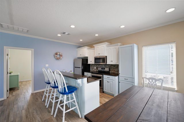 52 Fm-2031, Matagorda, TX 77414