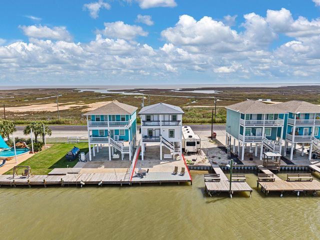 52 Fm-2031, Matagorda, TX 77414