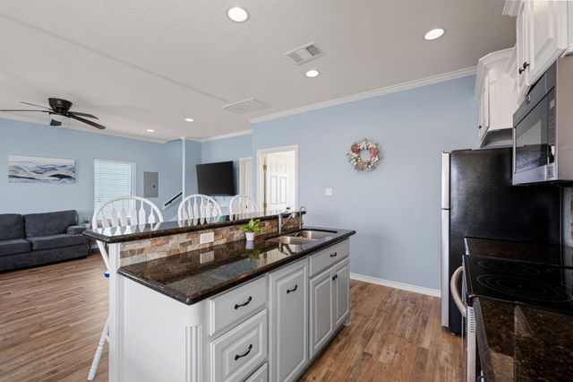 52 Fm-2031, Matagorda, TX 77414