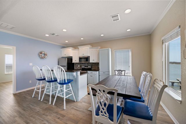 52 Fm-2031, Matagorda, TX 77414