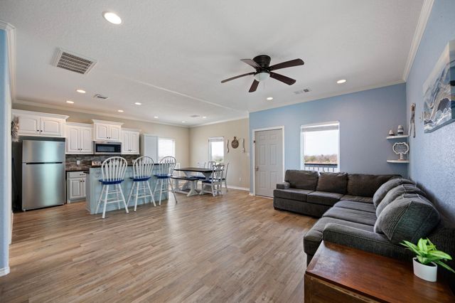 52 Fm-2031, Matagorda, TX 77414