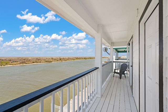 52 Fm-2031, Matagorda, TX 77414