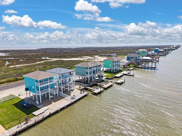 52 Fm-2031, Matagorda, TX 77414