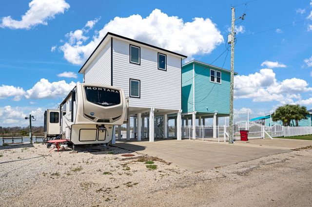 52 Fm-2031, Matagorda, TX 77414