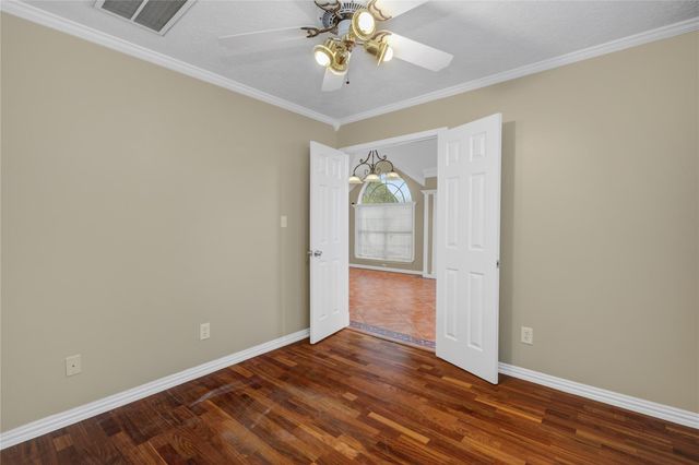 1427 Basswood Springs Court, Houston, TX 77062