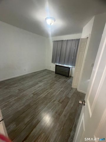 41 Young Dixon Way, Stamford, CT 06904