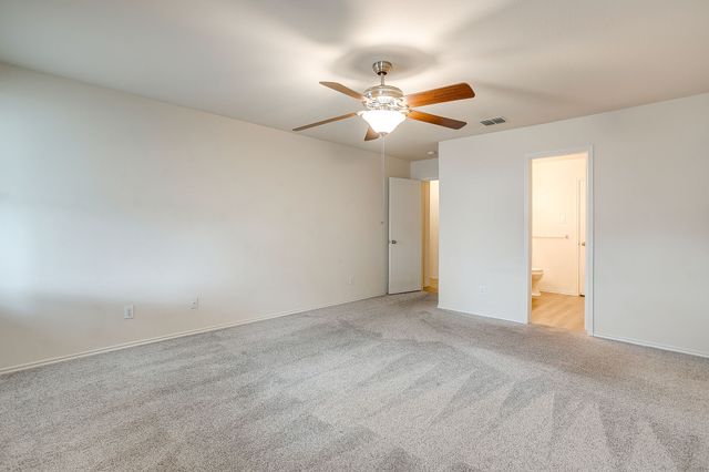 1313 Lauren Drive, Burleson, TX 76028