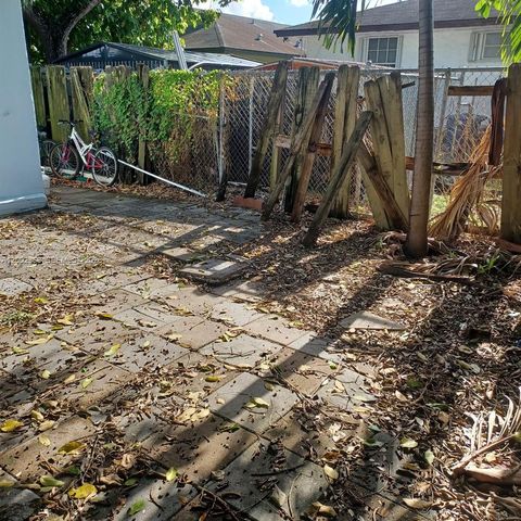 5250 NW 24th Ave, Miami, FL 33142