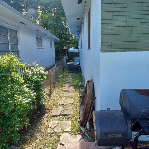 5250 NW 24th Ave, Miami, FL 33142