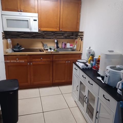 5250 NW 24th Ave, Miami, FL 33142