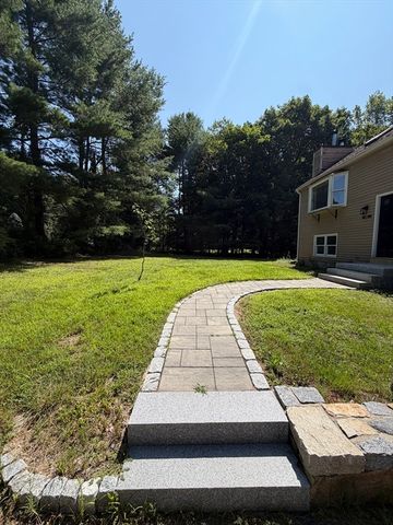 25 Summer Hill Rd, Medway, MA 02053