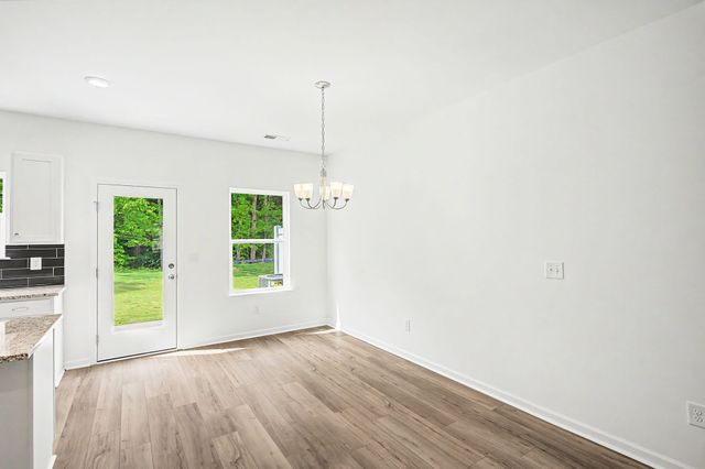 141 Ironhorse Way, Dickson, TN 37055