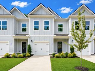 141 Ironhorse Way, Dickson, TN 37055