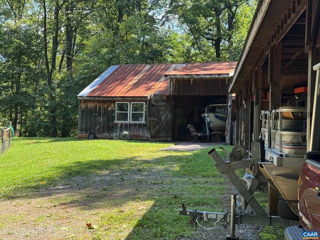 1950 LOCUST HOLLOW RD, Charlottesville, VA 22903