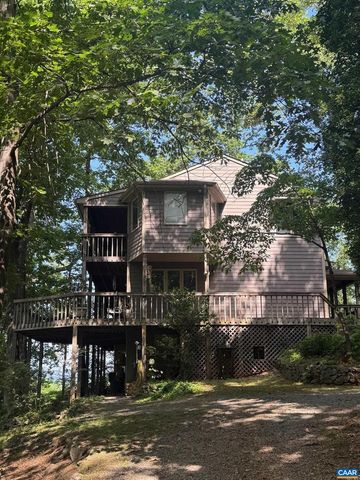 1950 LOCUST HOLLOW RD, Charlottesville, VA 22903