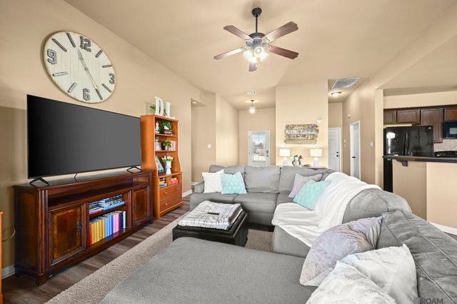 42332 Devall Rd, Prairieville, LA 70769