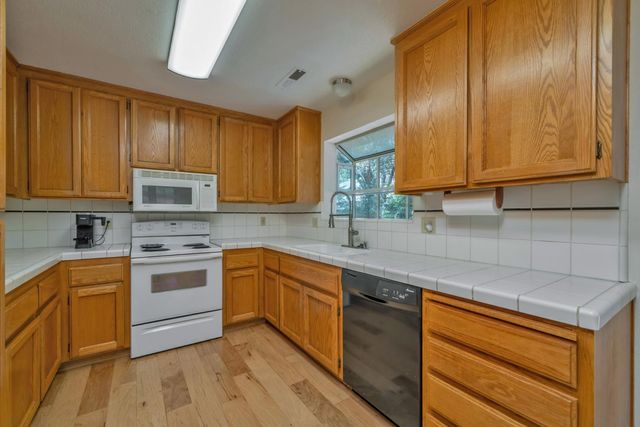 1513 Jeffrey Ln, Placerville, CA 95667