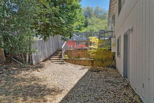1513 Jeffrey Ln, Placerville, CA 95667