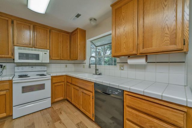 1513 Jeffrey Ln, Placerville, CA 95667
