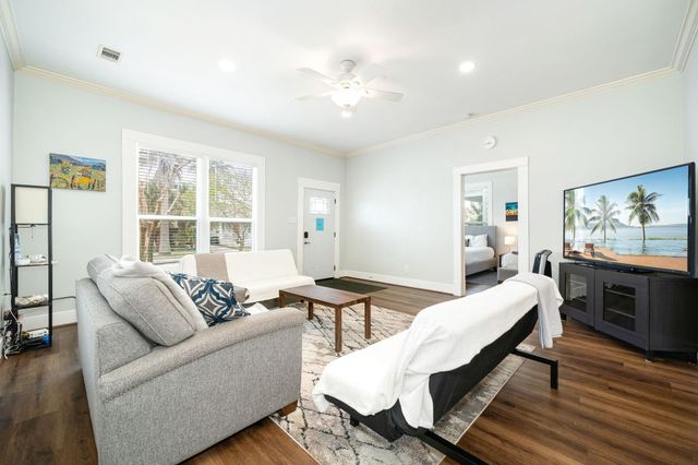 3529 Avenue S, Galveston, TX 77550