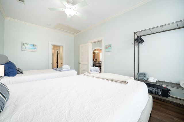 3529 Avenue S, Galveston, TX 77550