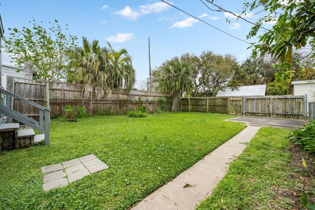 3529 Avenue S, Galveston, TX 77550