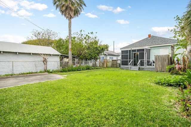 3529 Avenue S, Galveston, TX 77550