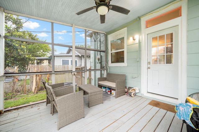 3529 Avenue S, Galveston, TX 77550
