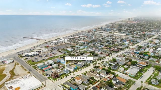 3529 Avenue S, Galveston, TX 77550