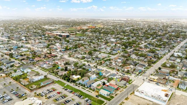 3529 Avenue S, Galveston, TX 77550