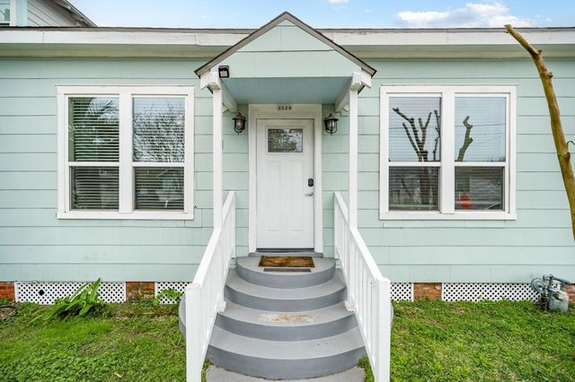 3529 Avenue S, Galveston, TX 77550