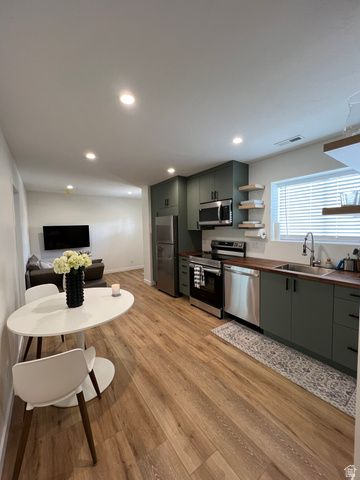 2145 W 700 S, Lehi, UT 84043