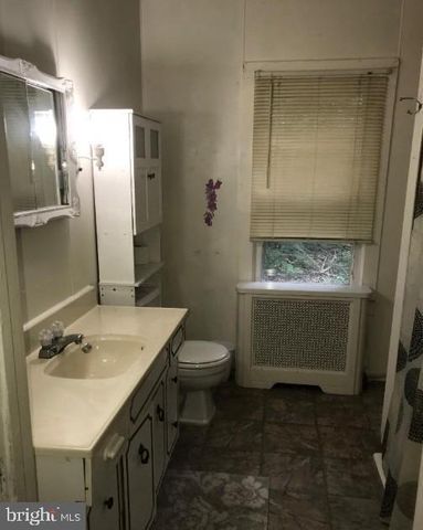1267 GLASSBORO RD, Williamstown, NJ 08094