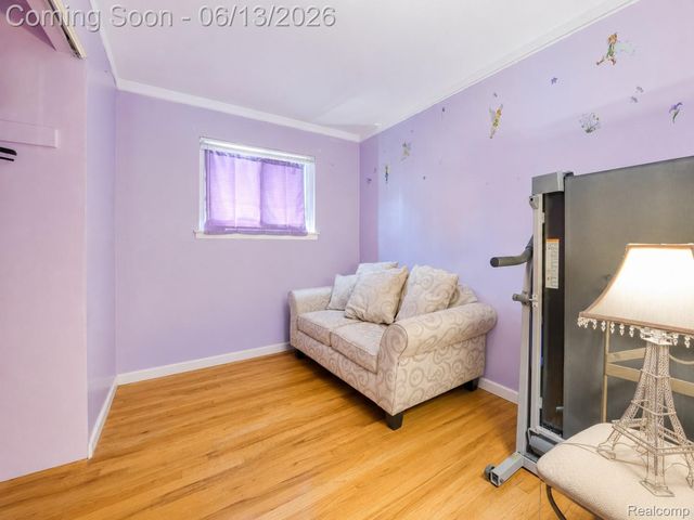 23012 Allor Street, St. Clair Shores, MI 48082