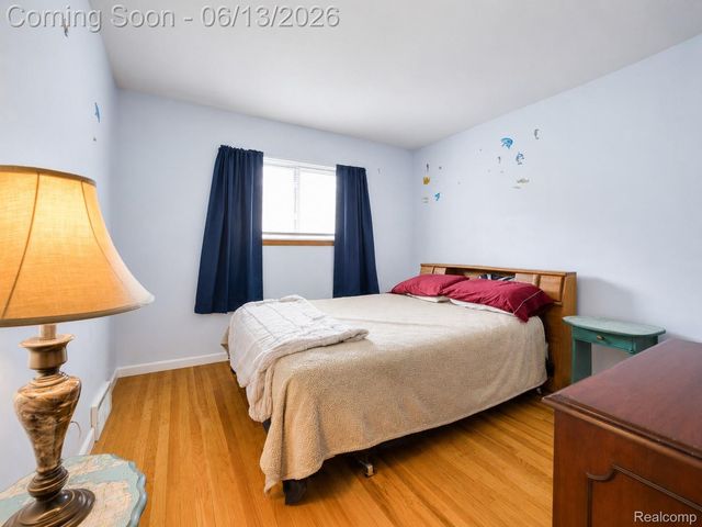23012 Allor Street, St. Clair Shores, MI 48082