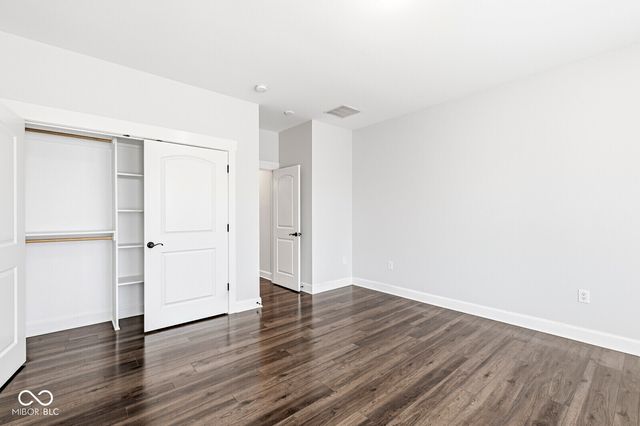 1244 N Buck Creek Road, Greenfield, IN 46140