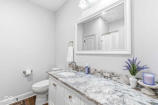 1244 N Buck Creek Road, Greenfield, IN 46140