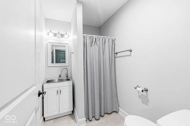 1244 N Buck Creek Road, Greenfield, IN 46140