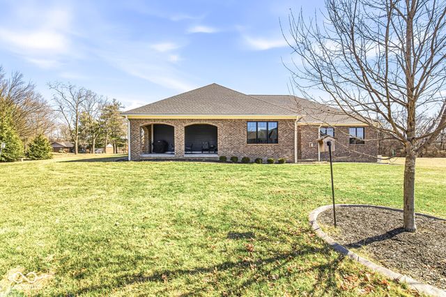 1244 N Buck Creek Road, Greenfield, IN 46140