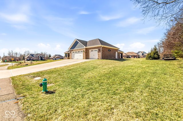 1244 N Buck Creek Road, Greenfield, IN 46140