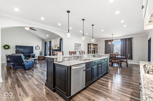 1244 N Buck Creek Road, Greenfield, IN 46140