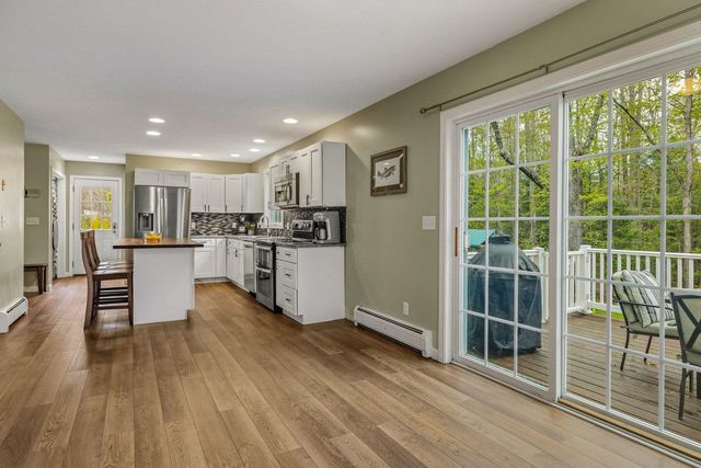 109 Langford Road, Raymond, NH 03077