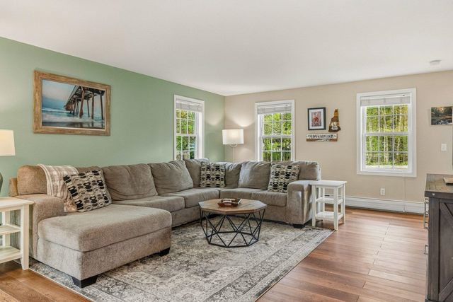 109 Langford Road, Raymond, NH 03077