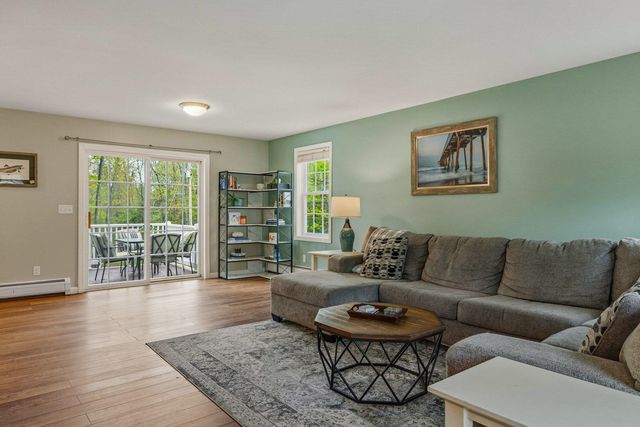 109 Langford Road, Raymond, NH 03077