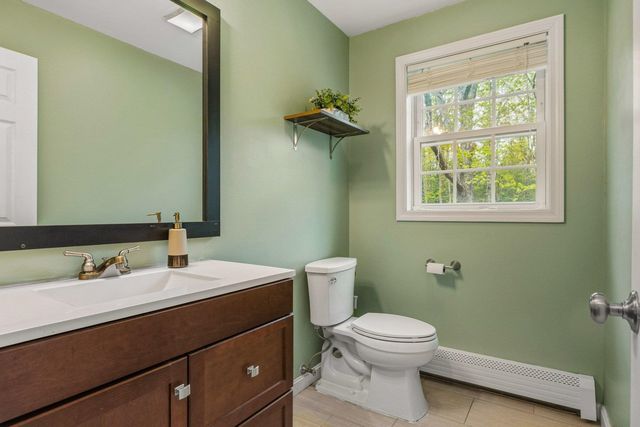 109 Langford Road, Raymond, NH 03077