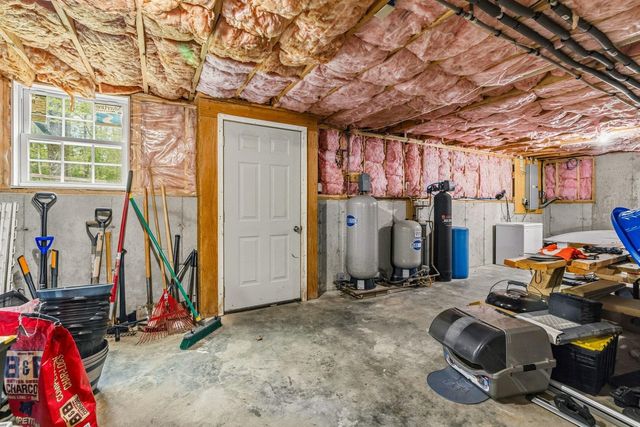 109 Langford Road, Raymond, NH 03077